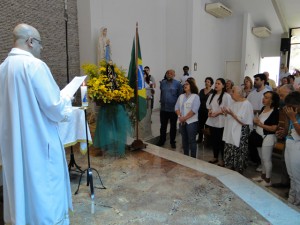 002 Missa das 9h30 037 Consagração a Nossa Senhora